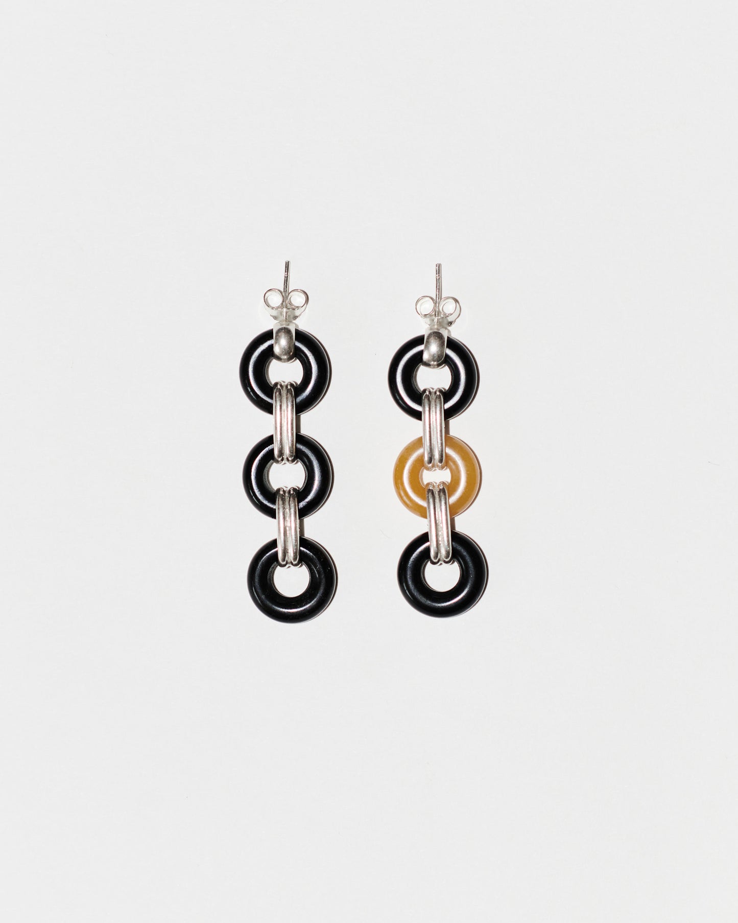 CANDIE EARRINGS III ONIX