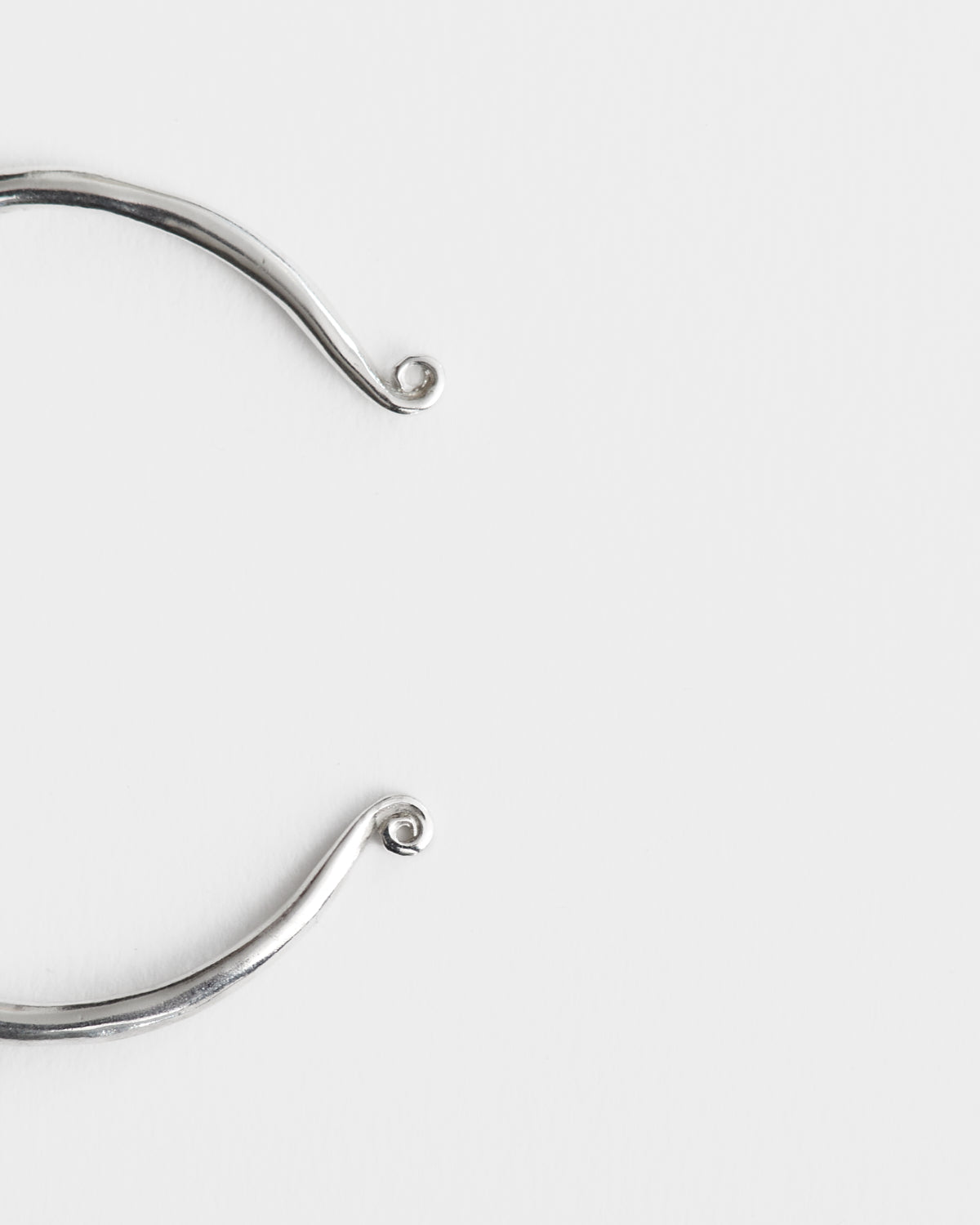 SPIRAL CALDER CUFF