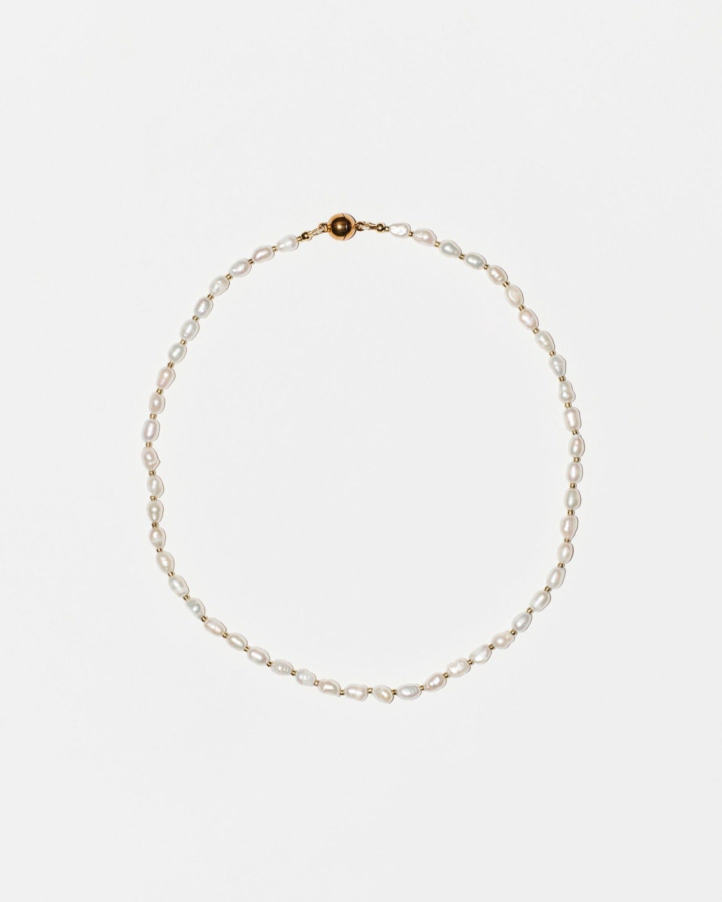 pearl choker i