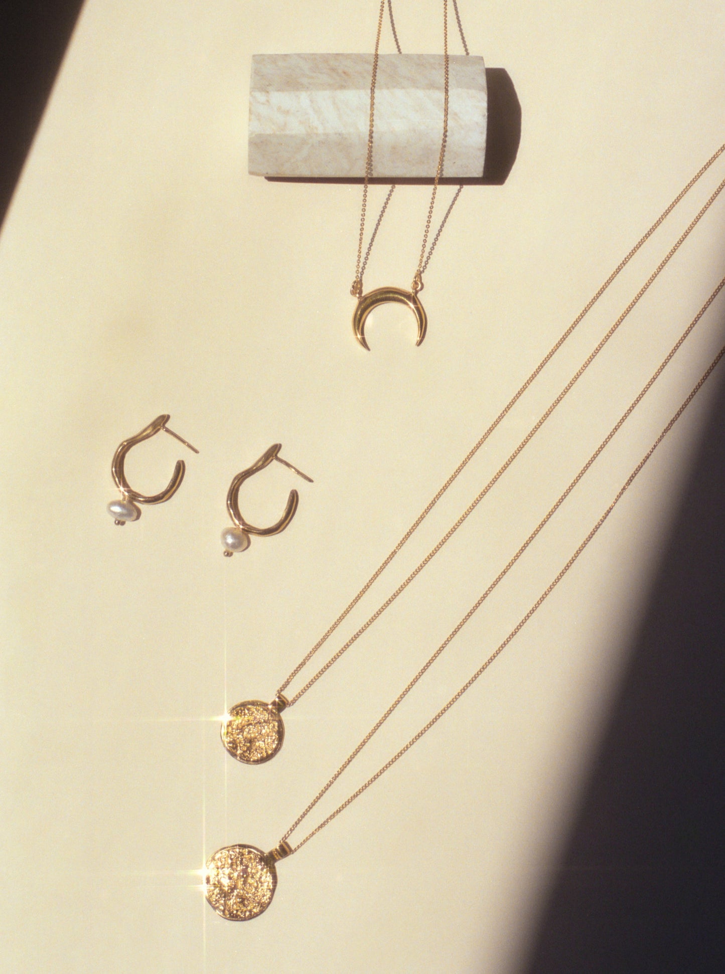 MOON ·S· PENDANT